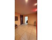 ALQUILO CASA EN LUQUE ZONA CURVA ROMERO COD 5970