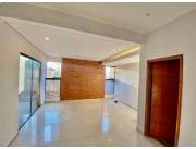 VENDO DUPLEX EN LAMBARE BARRIO SAN ISIDRO COD 5985