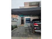 ALQUILO DUPLEX EN LAMBARE COD 5983