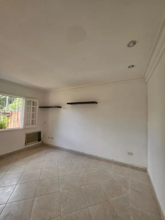 ALQUILO O VENDO CASA EN ASUNCION MANORA COD 5976 — photo 2