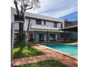 En Venta Hermosa Residencia de 4 dormitorios, Barrio Virgen del Huerto