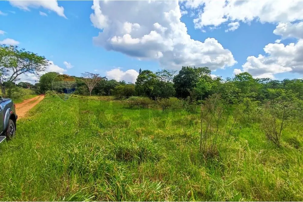 Terreno de 13650 m2 en Arroyos Y Esteros — foto 2