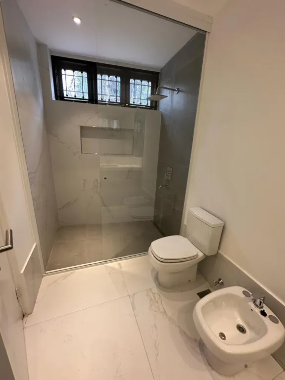 ALQUILO CASA EN ASUNCION BARRIO YCUA SATI COD 5964 — foto 3