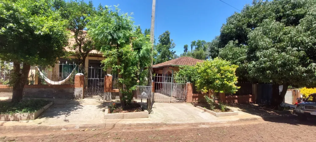 Vendo casa en esquina en el barrio Santa María de Encarnación: 6 habitaciones y 5 baños — foto 3
