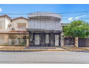 VENDO SALON COMERCIAL EN BARRIO LAS MERCEDES