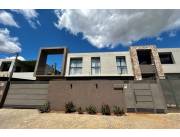 Alquilo duplex premiun en Fernando Zona Norte Zona Indufar a cuadras de Mcal Lopez