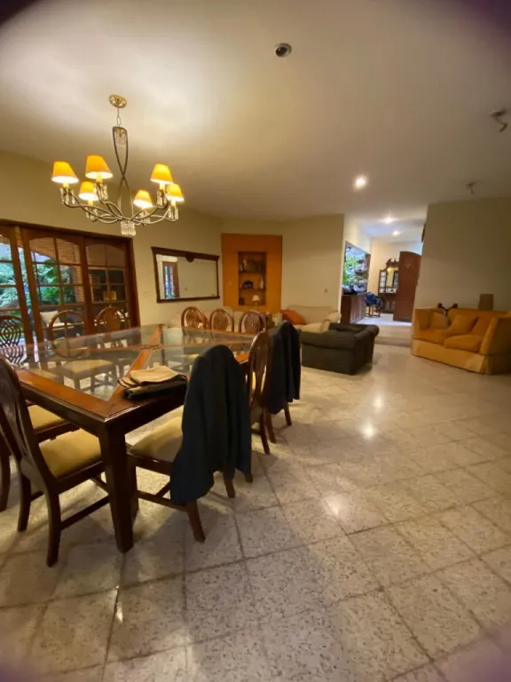 VENDO RESIDENCIA EN ASUNCION BARRIO MBURUCUYA COD 5997 PRECIO: 1.050.000 USD - M2 de te — foto 2
