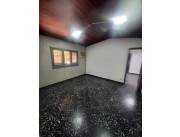 ALQUILO CASA EN MANORA ZONA CASA RICA COD 6003