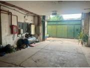 Vendo Galpón en Cuatro Mojones.