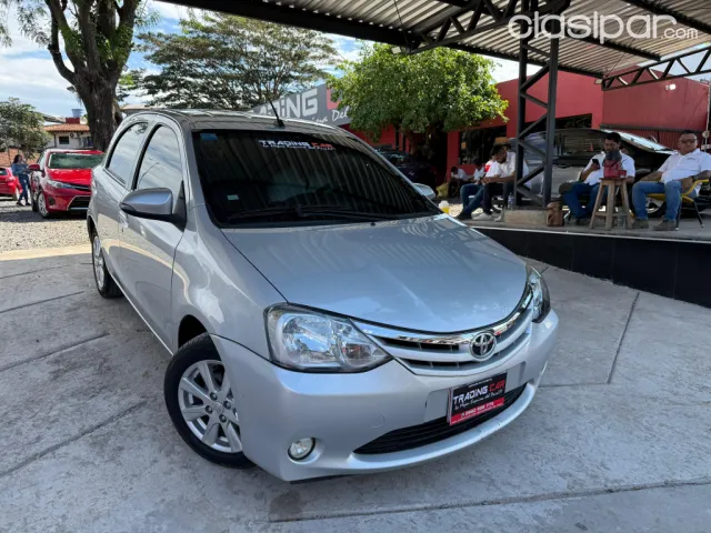 Toyota Etios 2017 — foto 3