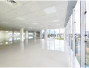 Oficina de 1.500 m2 en Villa Morra sobre San Martin Y del Maestro