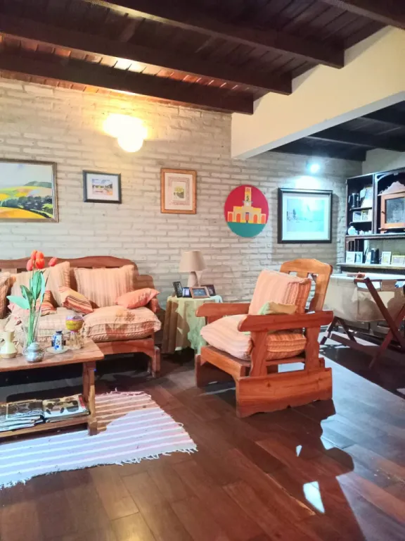 Vendo Casa de 4 habitaciones en el Barrio Murucuyá - Asunción — foto 2