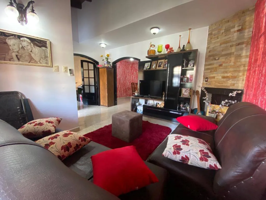 Vendo Hermosa Residencia de 5 dormitorios con piscina en zona Shopping San Lorenzo — фото 3