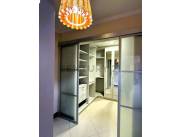 EN VENTA - RESIDENCIA DE DISEÑO EN URBANIZACIÓN ARANJUEZ