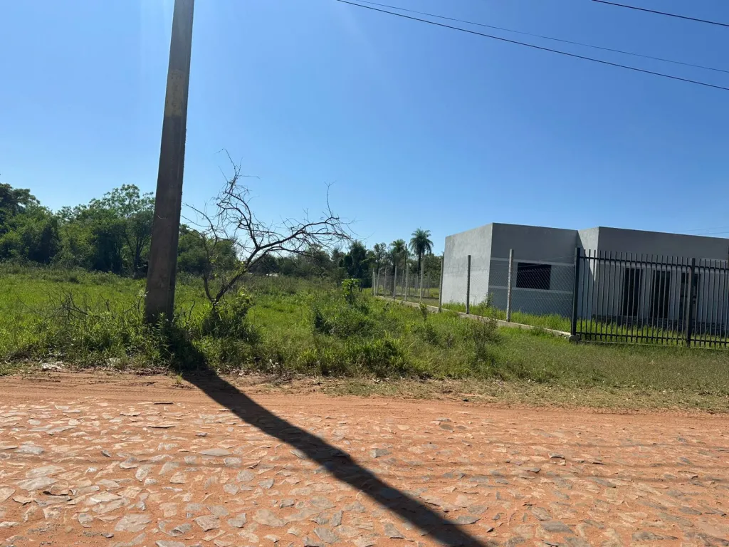 VENDO TERRENO - COSTA AZUL - LIMPIO — foto 3