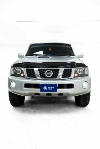 Nissan Patrol 2010 — foto 3