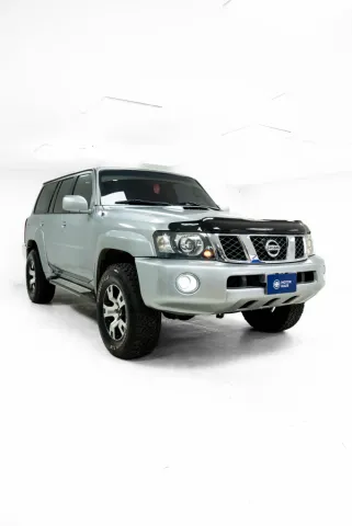 Nissan Patrol 2010 — foto 4