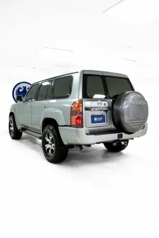 Nissan Patrol 2010 — foto 5