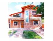 VENDO CASA EN LIMPIO ZONA ABASTO NORTE