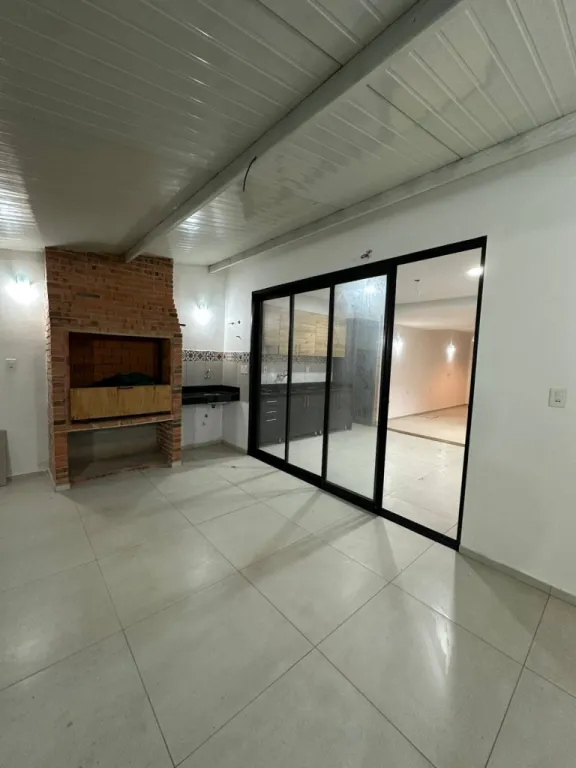 Vendo Fabuloso Duplex de 3 dormitorios con piscina en Luque zona Rakiura — foto 2