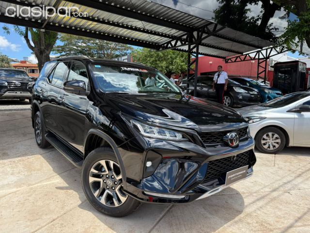 Autos - TOYOTA FORTUNER DIAMOND 0km! AÑO 2026 MOTOR 2.8CC CAJA AUTOMÁTICA 4X4 OPCIONAL COLOR NEGR