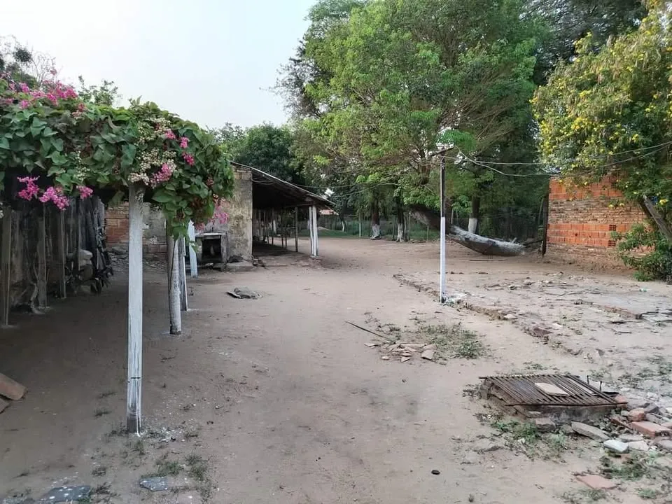 VENDO GRAN TERRENO EN ASUNCION, A UNA CUADRA DE AVDA.ARTIGAS Y LOMBARDO 1.036 m2 — foto 2