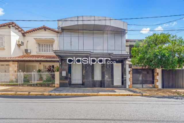 Locales / Oficinas / Salones - VENTA DE SALON COMERCIAL LAS MERCEDES