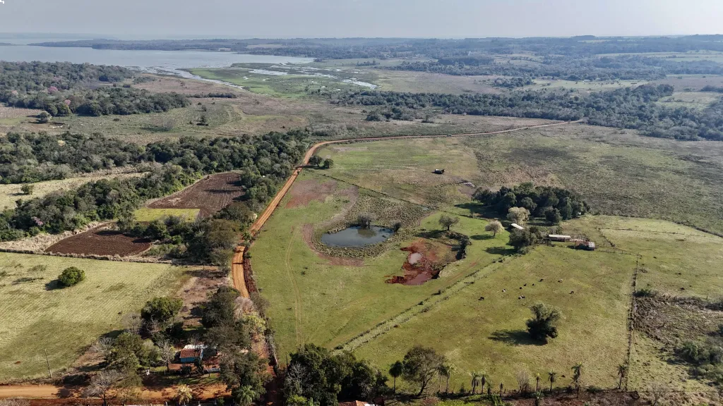 72 HA. DE CAMPO EN SAN JUAN DEL PARANA - DPTO. ITAPUA — foto 3
