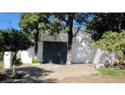 Vendo Tinglado con patio de salida de calle a calle