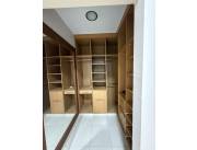 EN VENTA Exclusiva residencia a 1 cuadra de Avenida España