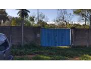 Vendoooo precioso terreno de 2000 m2 a cuadras del aeropuerto!! Totalmente murallada !!