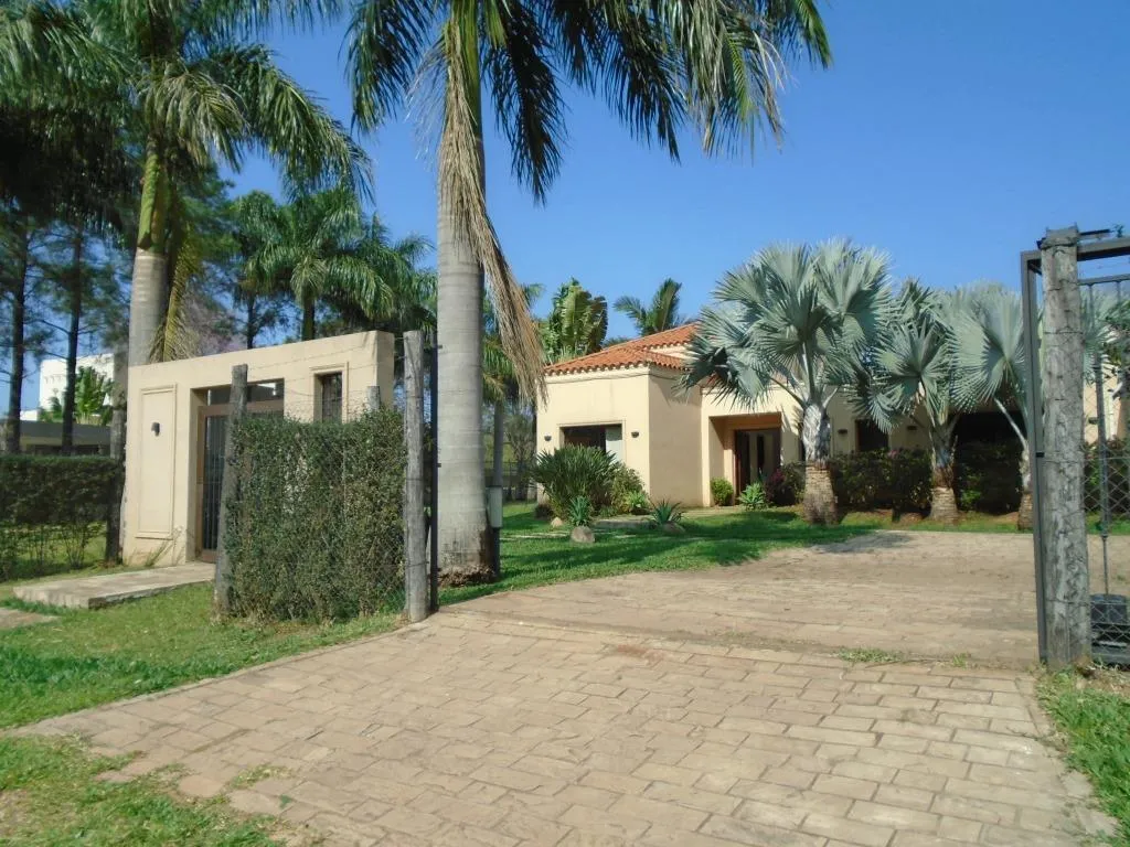 Vendo Casa de 2.400 m2 en la Zona Surubii - CLHO7532029 — foto 2