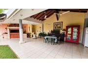 Vendo Casa de 667 m2 en el Barrio Jara - LHO7532510