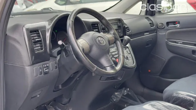 Toyota Wish 2005 — foto 4