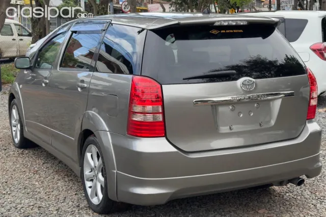Toyota Wish 2005 — foto 7