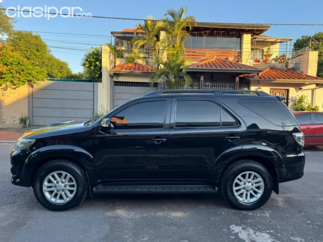 Toyota Fortuner 2012 — foto 3