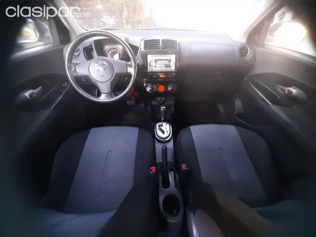 Toyota New Ist 2007 - foto 2