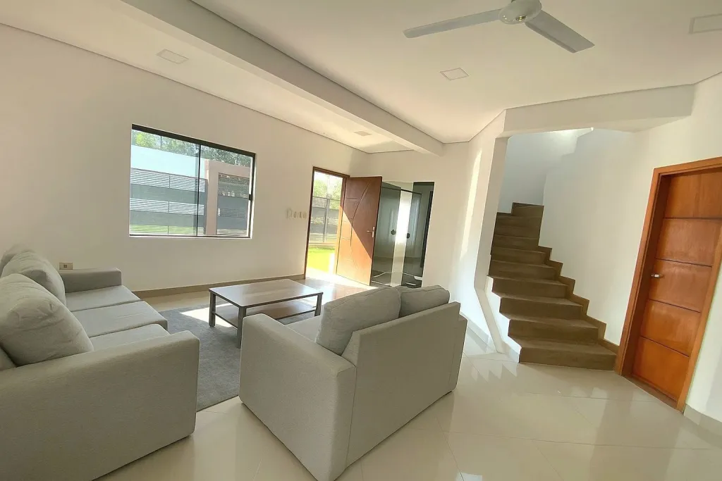 VENDO CASA EXCLUSIVA 3 DORMITORIOS EN SAN BERNARDINO BARRIO COLÓN — foto 3