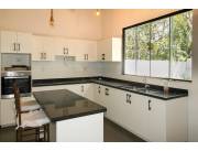 EN VENTA CASA EN CONDOMINIO VILLA ELISA