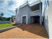 Casa Semi Amoblada al estilo Francés en Venta!