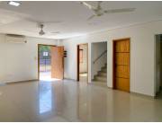 ALQUILO CASA ZONA LAURELTY LUQUE ID: 13119