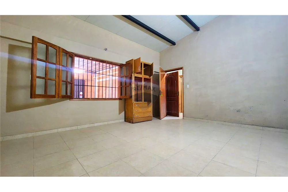 Depósito - Alquiler - Ñemby, Paraguay — Foto 2