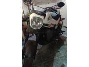 MOTO HONDA NAVI 2024 CON CASCO REBATIBLE Y GPS INSTALADO