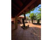 VENDO CASA DE 3 DORMITORIOS EN LUQUE