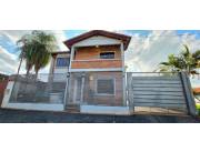 ALQUILO HERMOSA Y AMPLIA CASA EN LUQUE