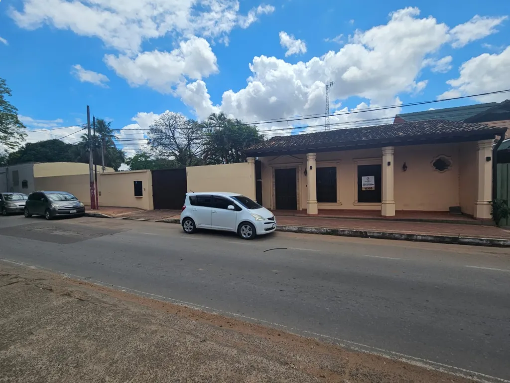 AMPLÍA PROPIEDAD COMERCIAL EN SAN LORENZO — foto 3