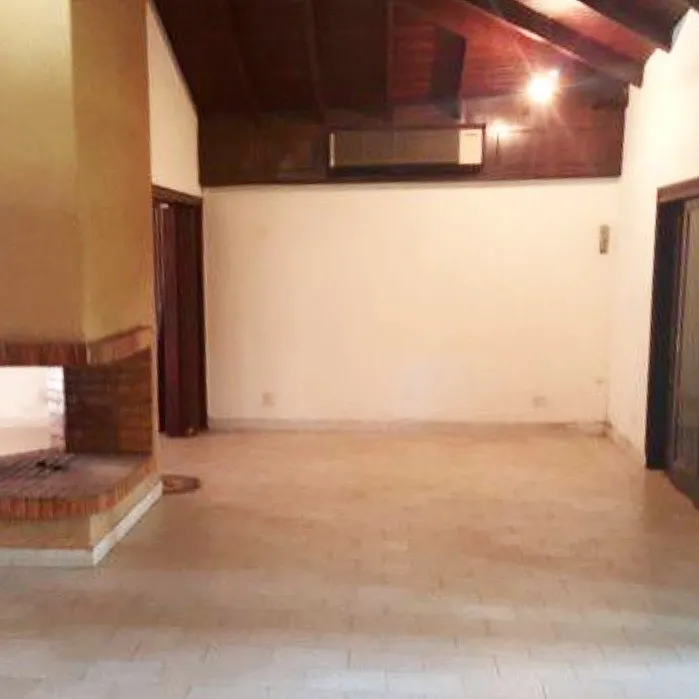 Terreno con construccion, 1.351 m2 ( 2 lotes) en Ycua Sati Asunción — foto 2