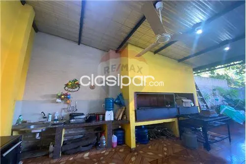 Casa-Venta-PY Central Luque Tte. Rose c Avda. Eugenio A. Garay BO. LAURELTY - LUQUE — foto 2