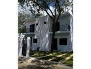 En venta casas en barrio cerrado Paraiso - Luque Maramburé