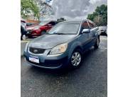 KIA RIO SEDAN 2.009 - GRIS